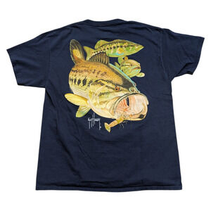 2008 Guy Harvey Large Mouth Bass Striking a Crawfish Graphic T Shirt